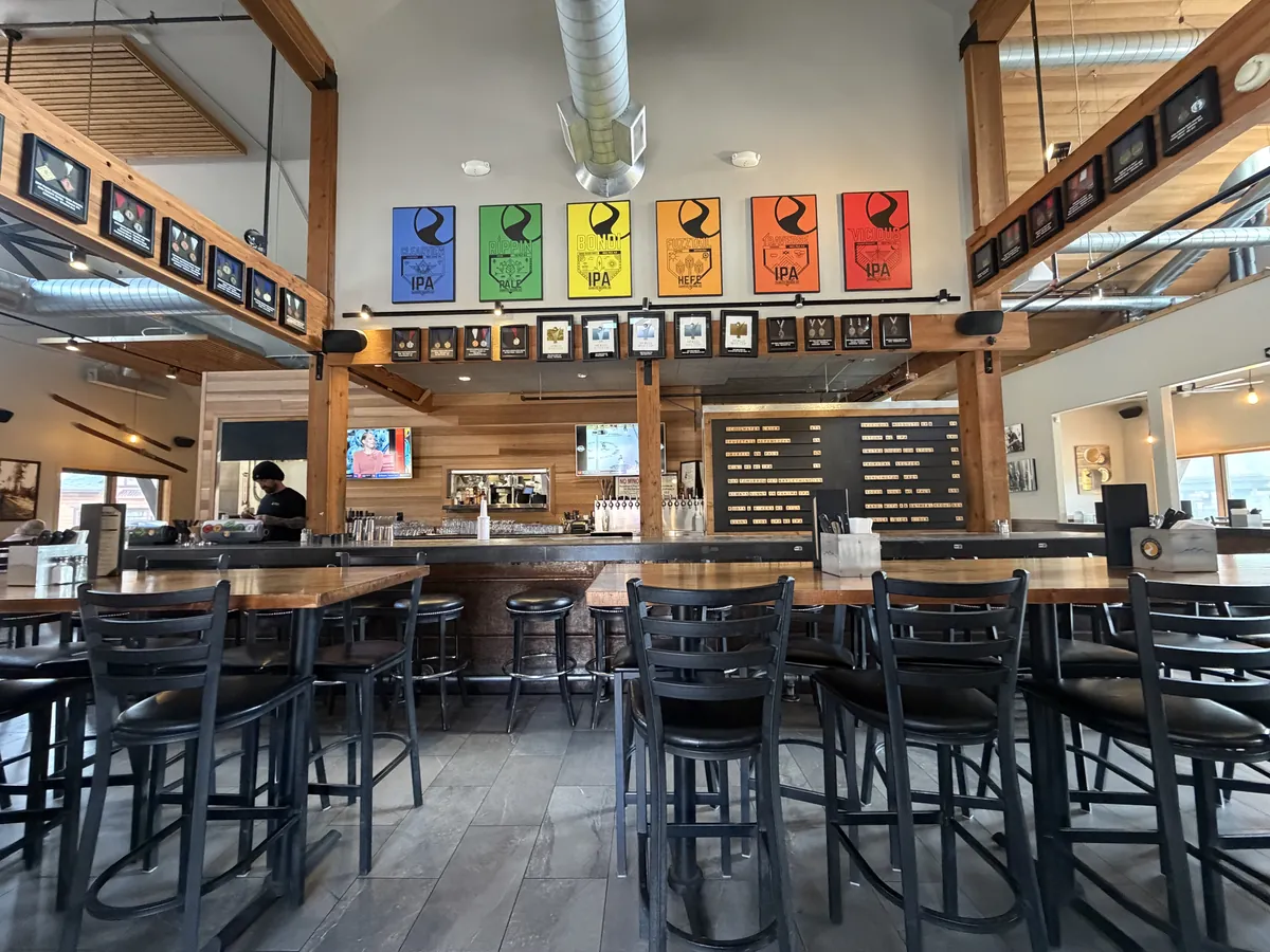 Sunriver Brewing taproom — tenant improvement
