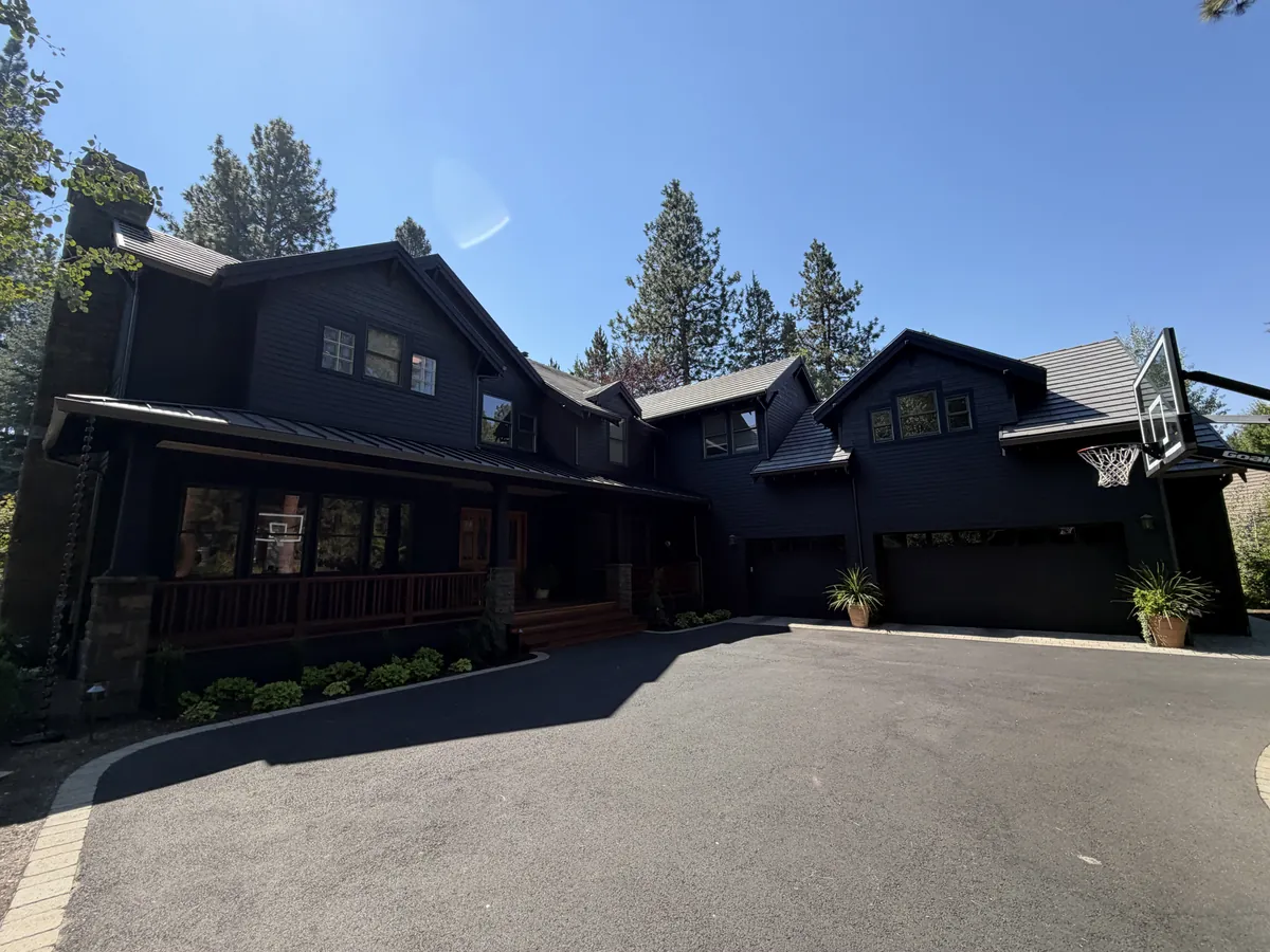Front elevation of the Broken Top home
